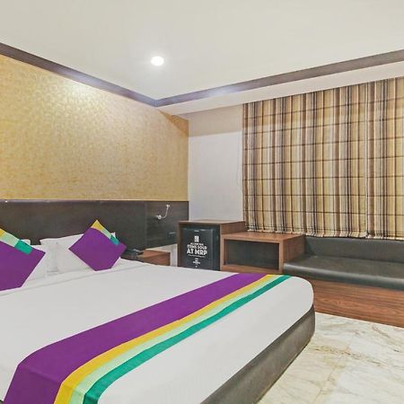 Treebo Premium Dee Empresa Hotel Kolkata Exterior photo