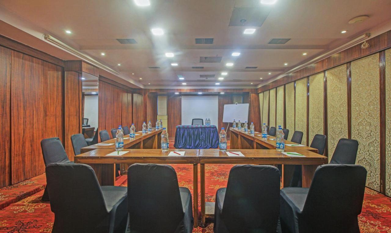 Treebo Premium Dee Empresa Hotel Kolkata Exterior photo