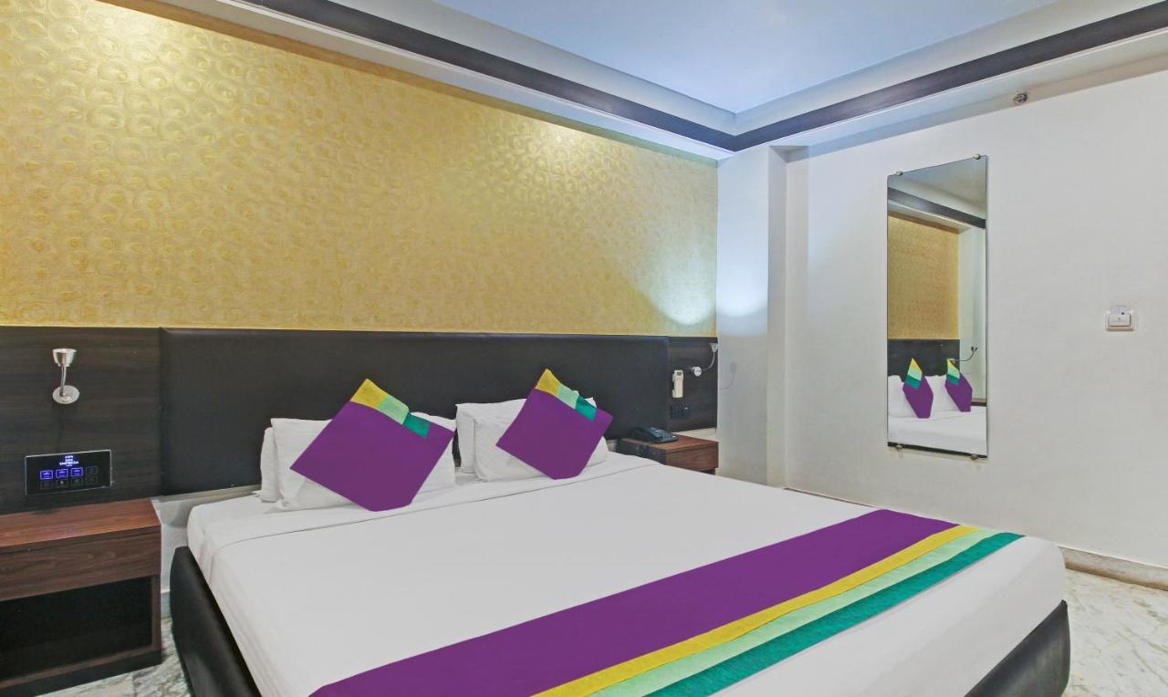 Treebo Premium Dee Empresa Hotel Kolkata Exterior photo