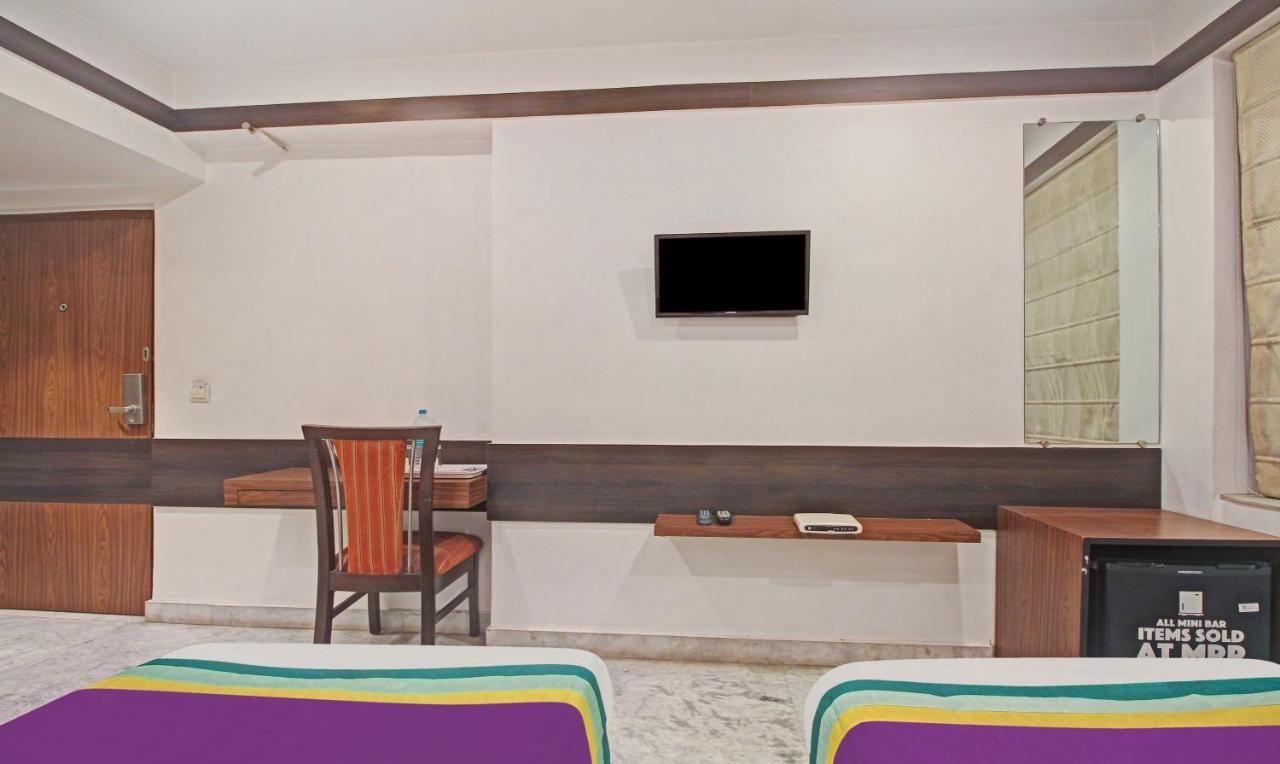 Treebo Premium Dee Empresa Hotel Kolkata Exterior photo