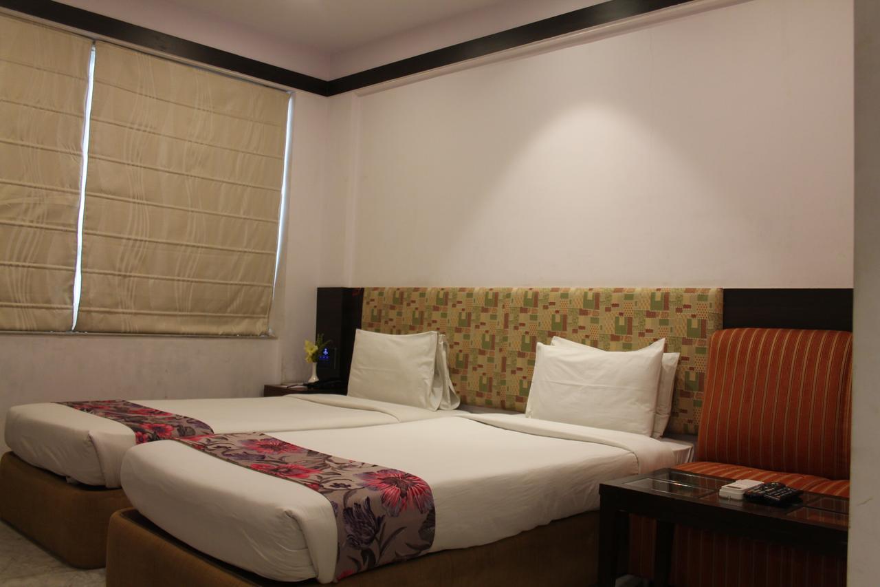 Treebo Premium Dee Empresa Hotel Kolkata Exterior photo