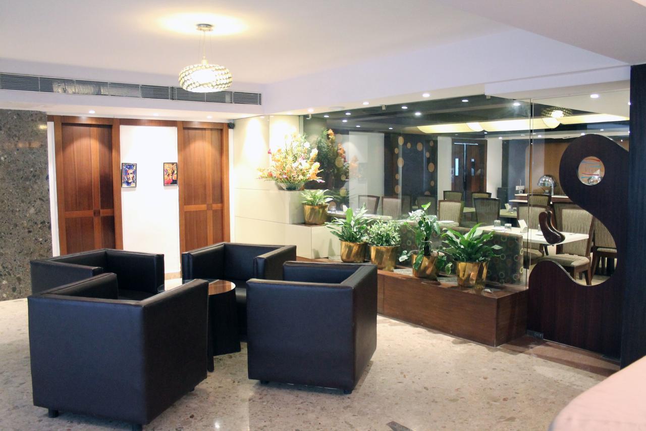 Treebo Premium Dee Empresa Hotel Kolkata Exterior photo